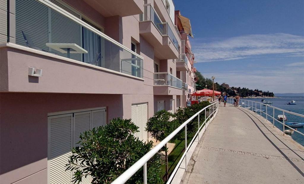 Irene Apartment By The Sea - Privat Parking Rabac Zewnętrze zdjęcie